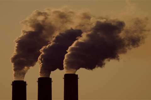 How air pollution can affect covid-19 risks