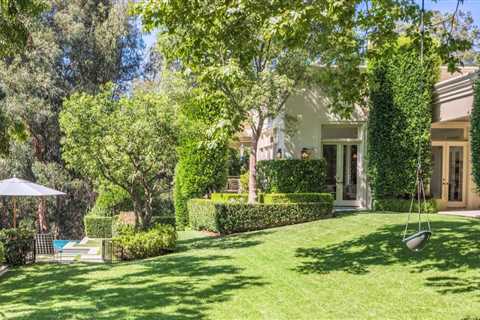 Katy Perry unloads Beverly Crest mansion for $18 million