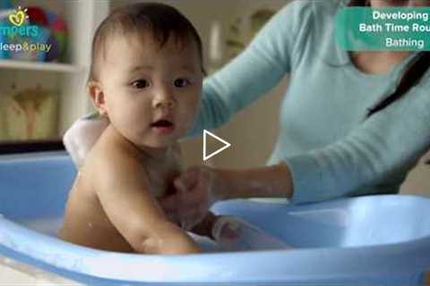 Pampers Newborn Tips: How to Bathe a Newborn Baby