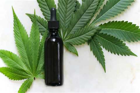 THC Tincture vs THC Oil: Which is Better?