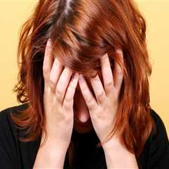 What are the symptoms of severe post-traumatic stress disorder?