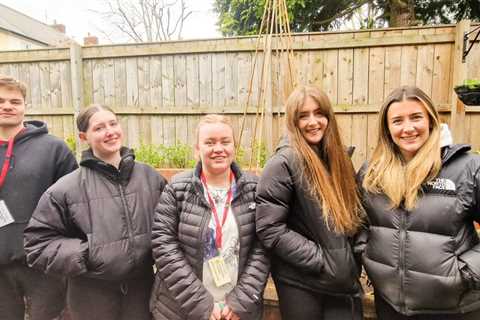 Thank you to volunteers from @drummondcentral who did some gardening work at…