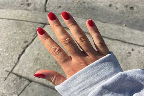 Exploring Traditional Romance: The Power of Red Nails in Modern Dating