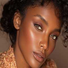 Transforming Your Everyday Makeup Routine into an Eco-Friendly Practice